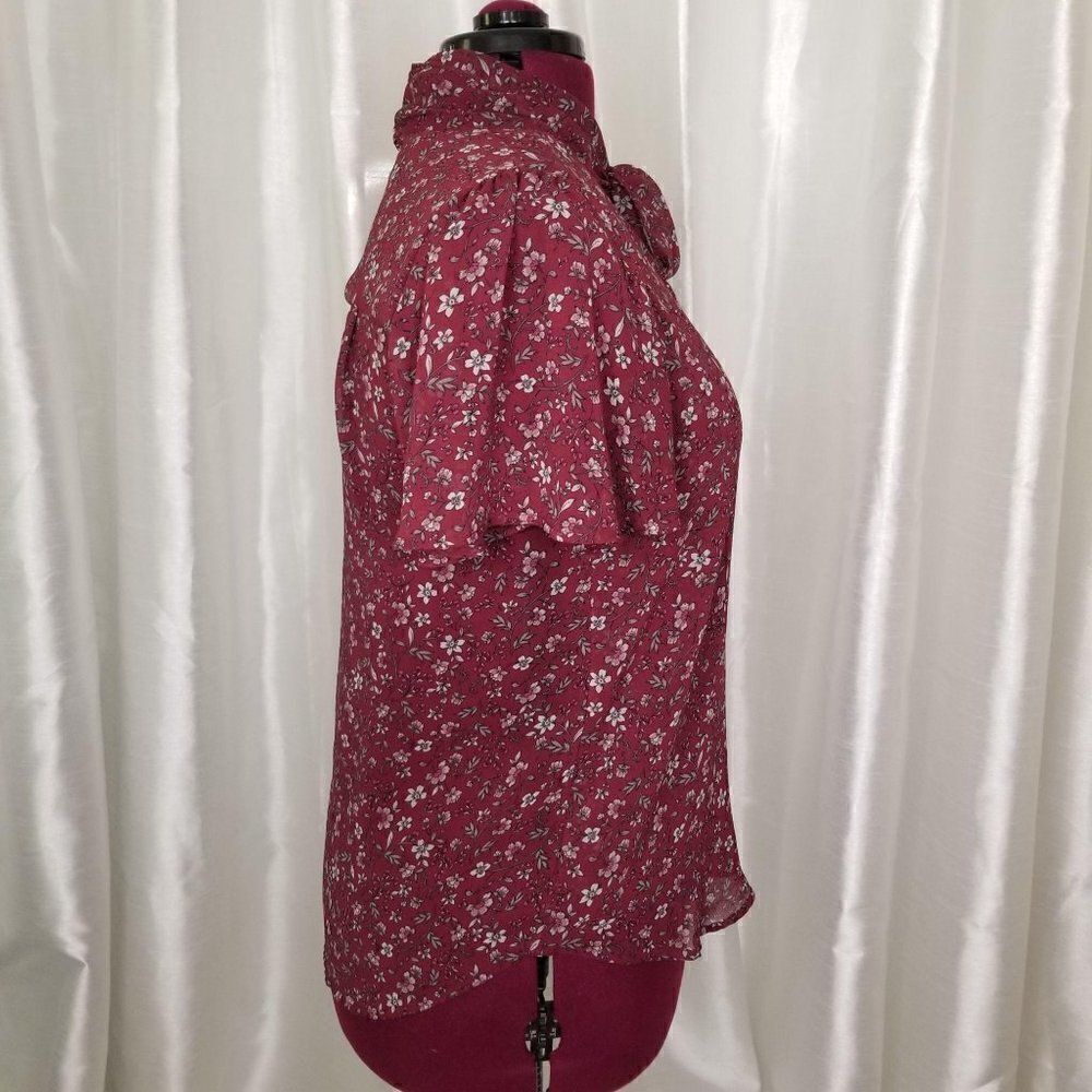 Lily White Floral Blouse (size L) - Picture 2 of 6